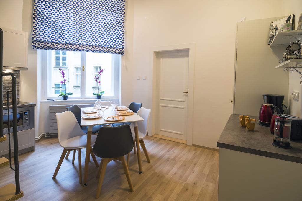 Design Apartment Havelska Praha Bagian luar foto