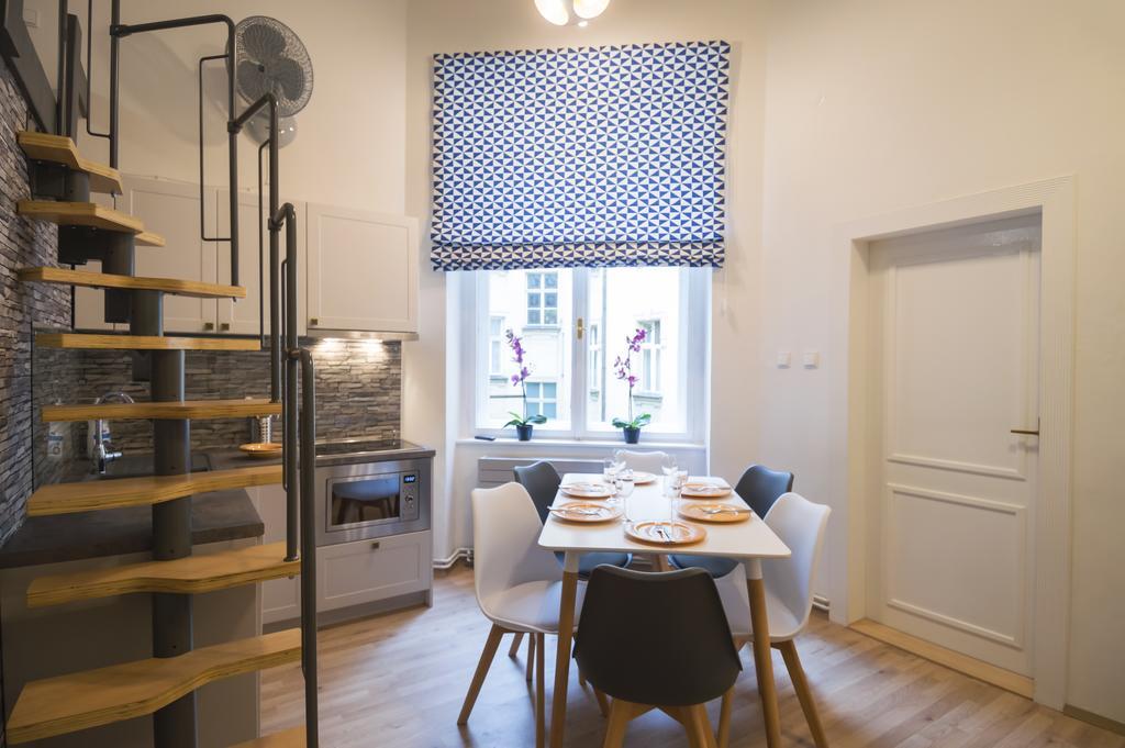 Design Apartment Havelska Praha Bagian luar foto