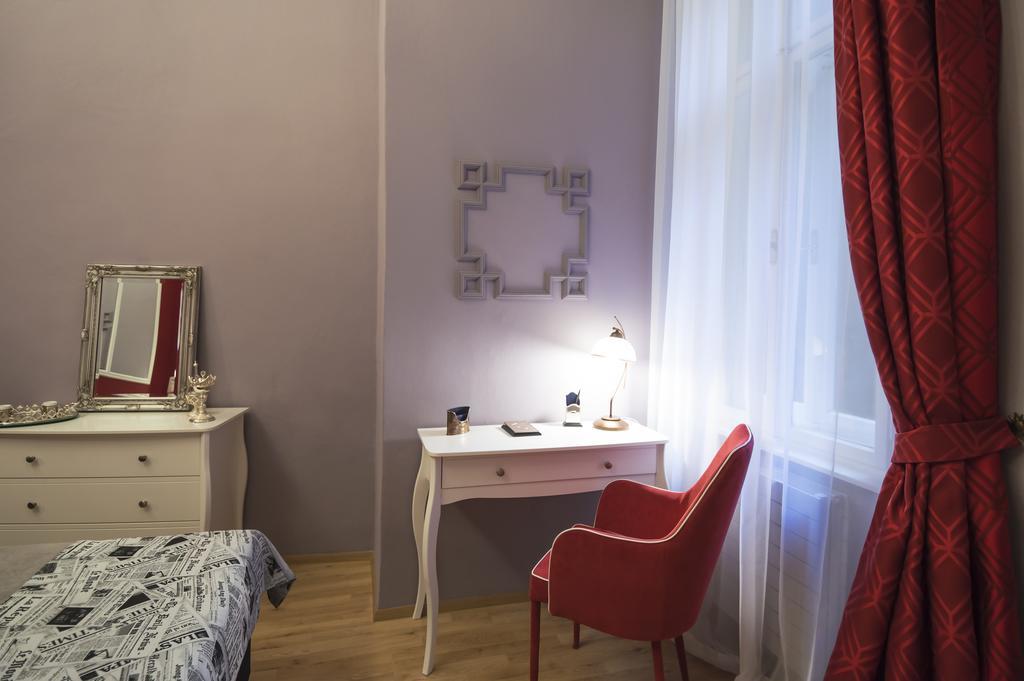 Design Apartment Havelska Praha Bagian luar foto