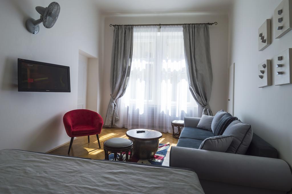Design Apartment Havelska Praha Bagian luar foto