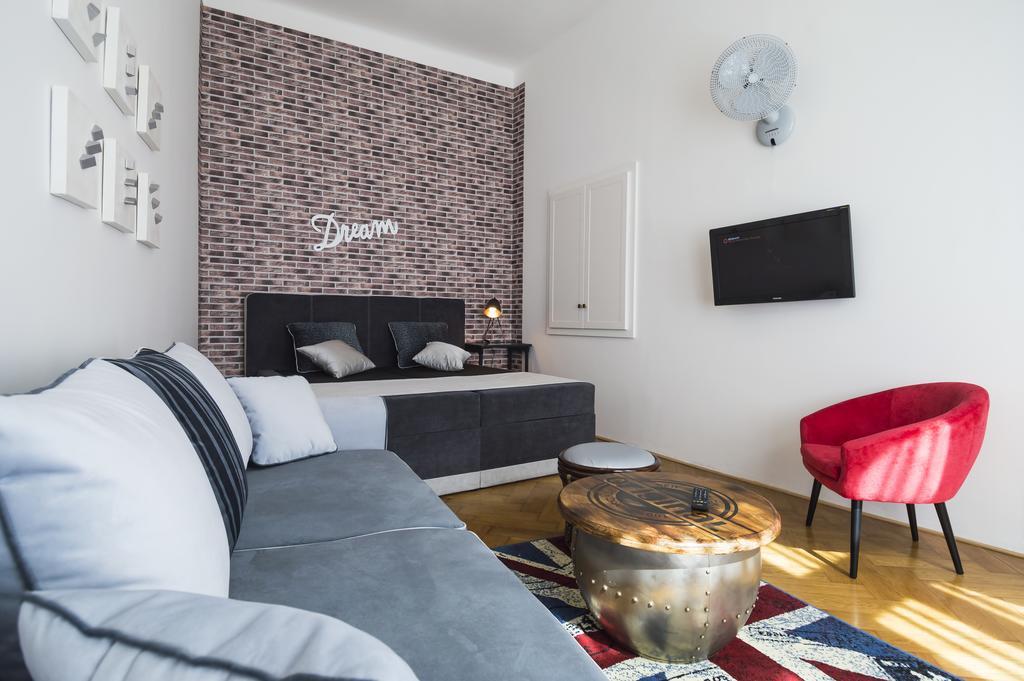 Design Apartment Havelska Praha Bagian luar foto